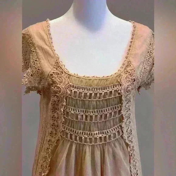 RYU Women's Boho Flowy Mini dress Tan crochet top with lace detailing fairycore - Picture 4 of 13